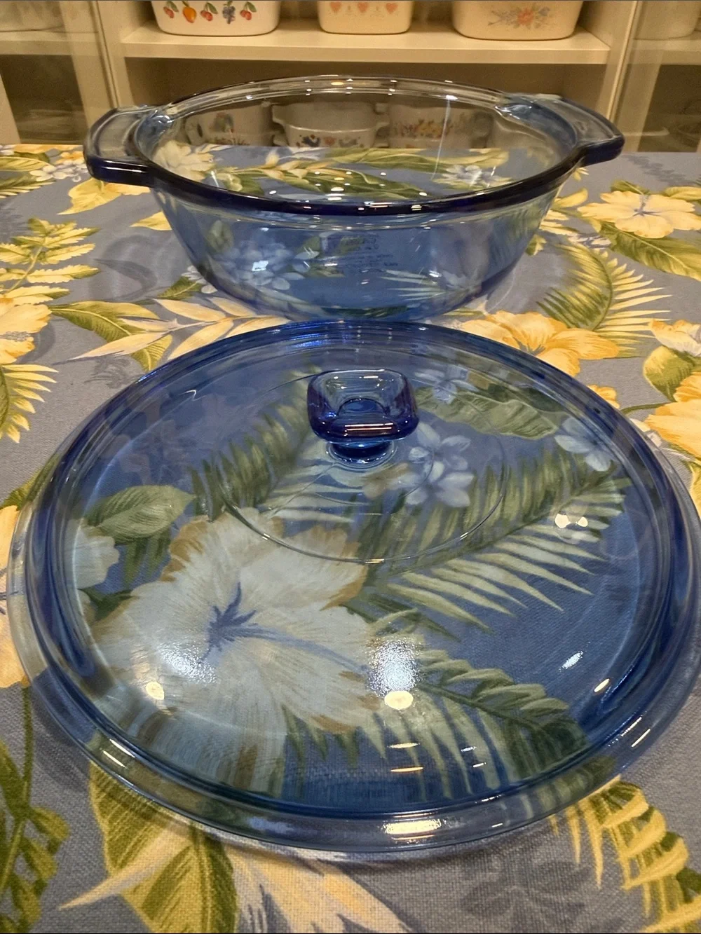 Cobalt Blue Anchor Glass Covered 2 quart Casserole - Oven-to-Table Serveware